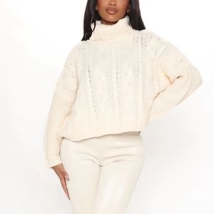 ⭐️      Turtleneck Sweater | Size Medium | NEW